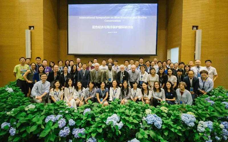 合影2_副本.jpg 合影2_副本.jpg